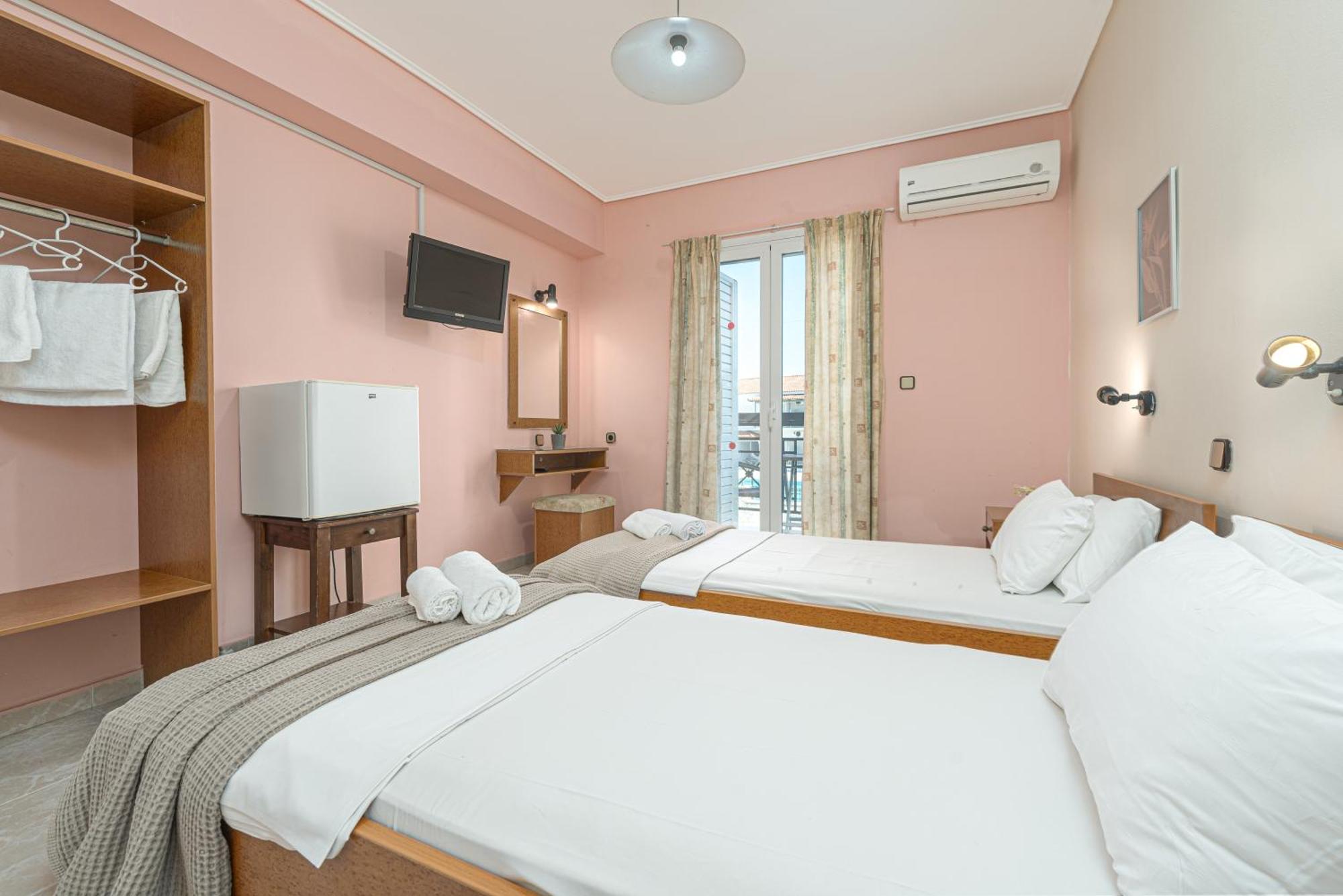 Hotel Aura Laganas Luaran gambar